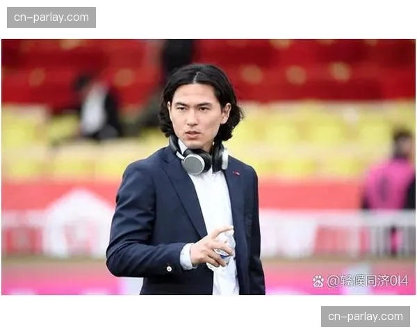 摩纳哥中场南野拓实接受专访，分享适应法甲联赛的心得