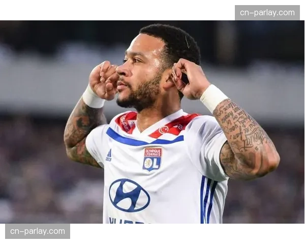 马竞前锋德佩与俱乐部就续约一年展开初步谈判